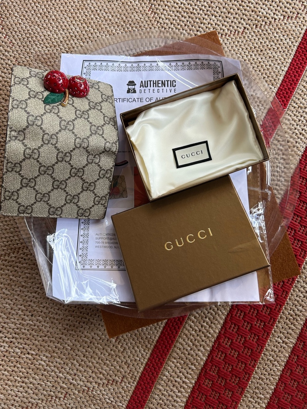 GUCCI Authentic GG Cherry Supreme Wallet - Picture 8 of 9